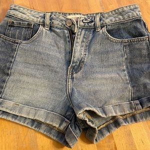 New without tags Pac Sun mom shorts Size 26